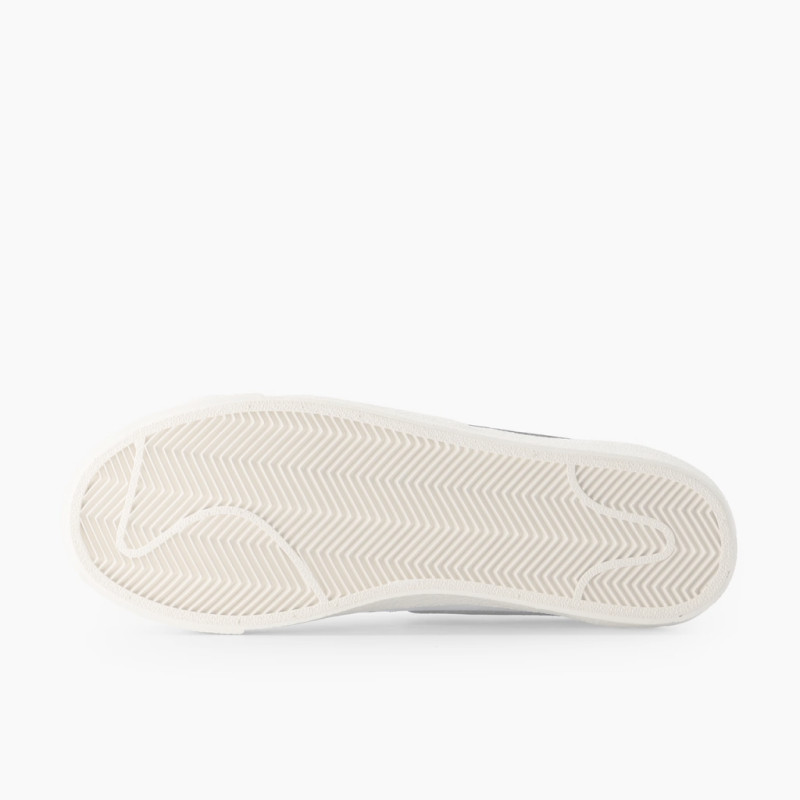 Nike Blazer Low '77 Wmns White/Black-Sail-White